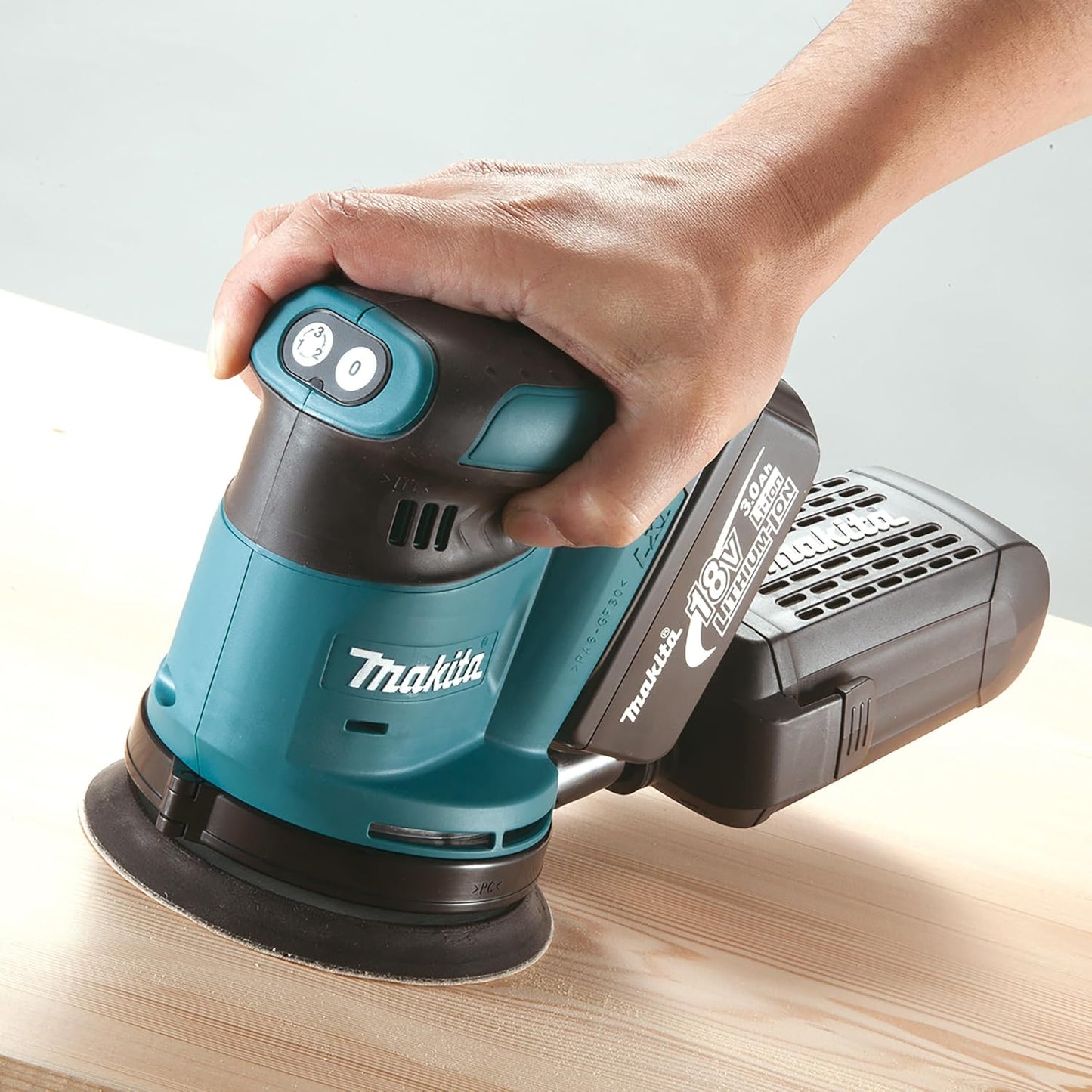 Makita DBO180Z 18V LXT Cordless Orbital Sander – Smooth Finish, Body Only